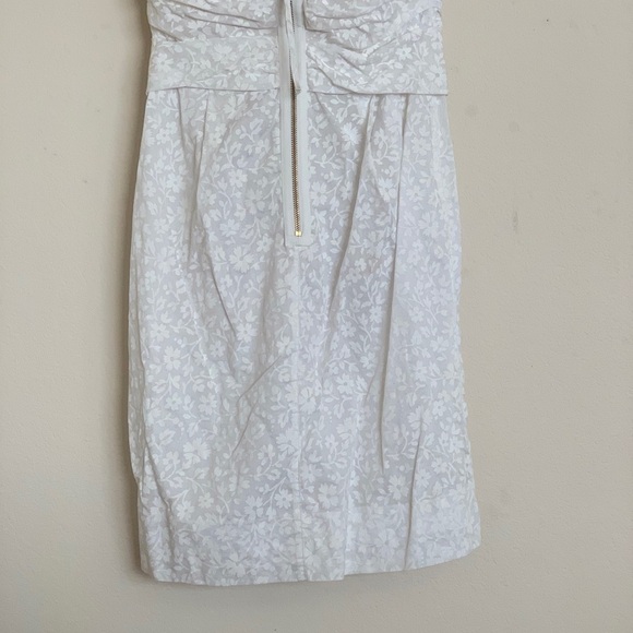 Marc Jacob’s white strapless dress - Picture 9 of 11